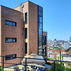 Bauhaus Batumi فندق باتومي