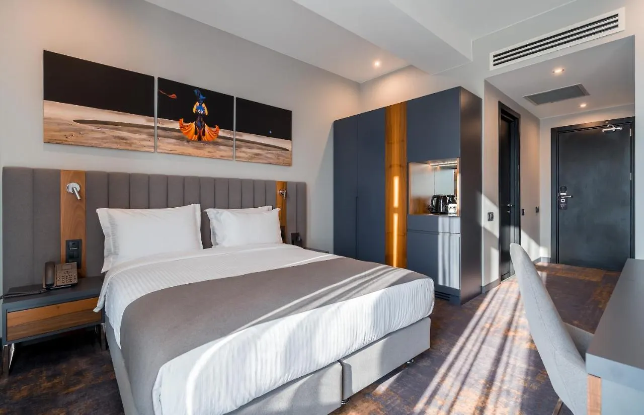 Onyx City Center Tbilisi 5*,