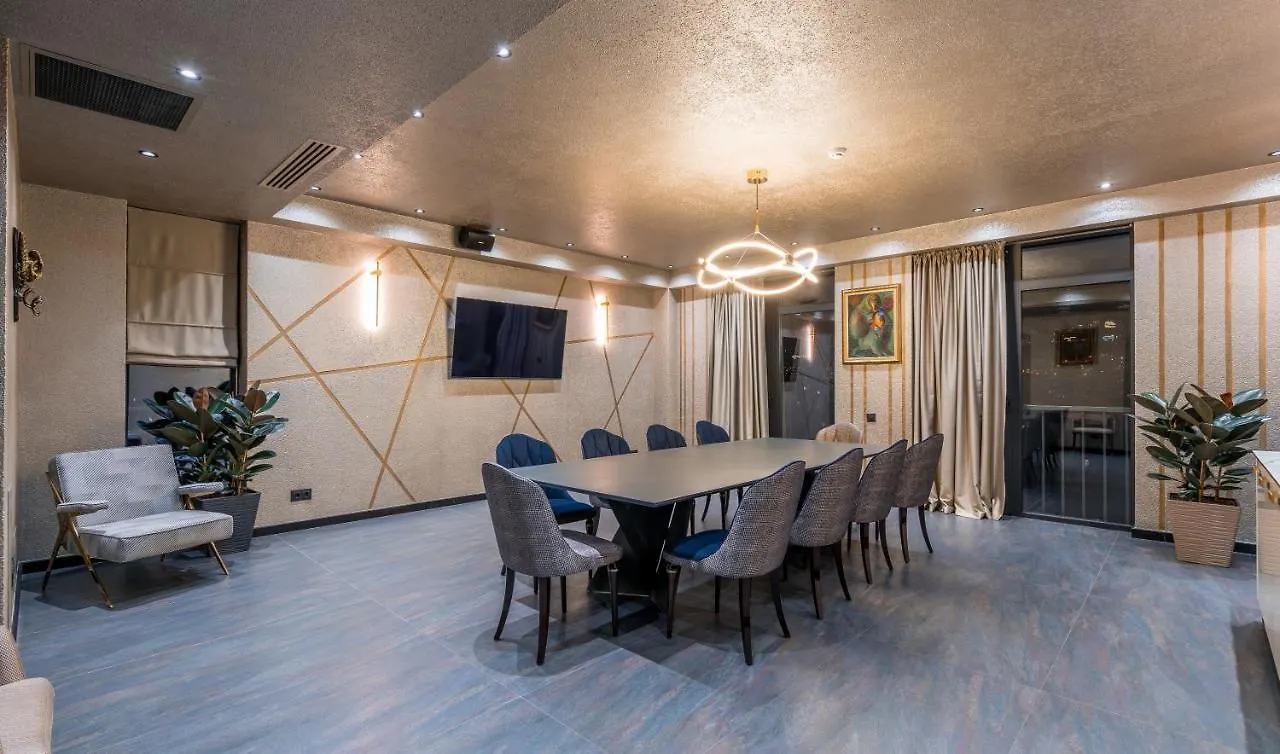 Onyx City Center Tbilisi 5*,